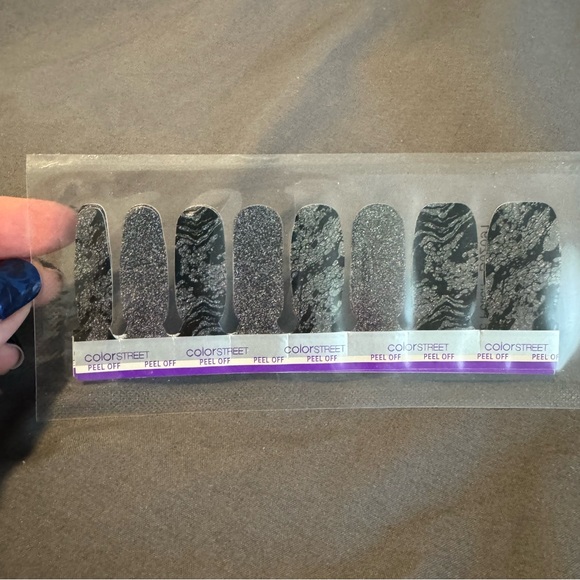 *Retired* Color Street: Magic Potion | Halloween Green Purple Fall Glitter - Picture 4 of 15